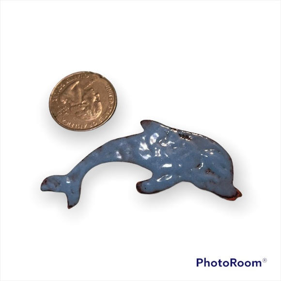 BOGO Vintage Dolphin Brooch - Picture 3 of 3